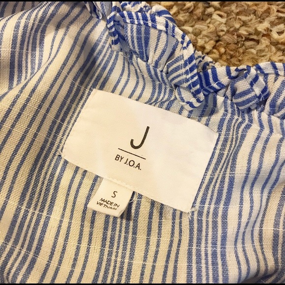 J by J.O.A. Ruffle Sleeve Striped Top! - Picture 4 of 6